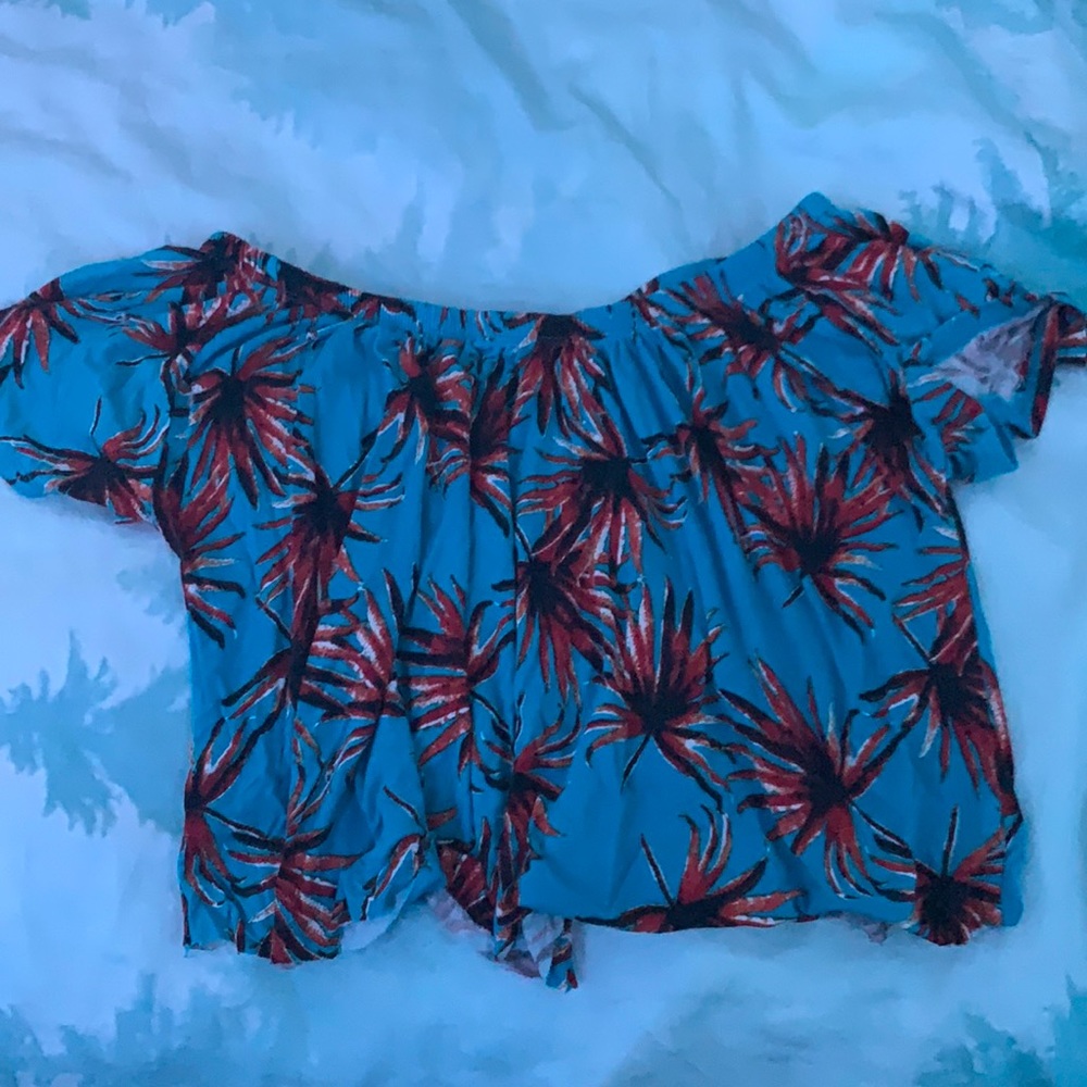 flowy crop top